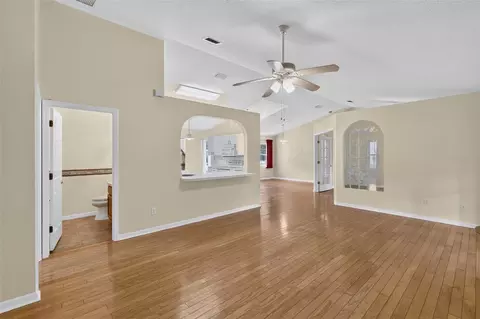 Living - 34231 Marshall Rd, Eustis, FL 32736 photo 4 of 5