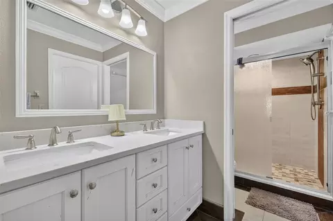 Bath - 57 Townhill Dr, Eustis, FL 32726 photo 2 of 3
