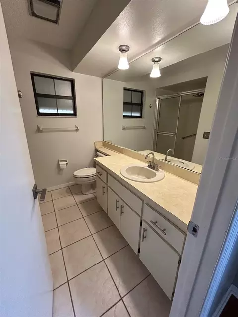 Bath - 1605 Blackberry Ct, Eustis, FL 32726 photo 1 of 4