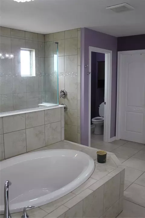 Bath - 4203 Caplock St, Clermont, FL 34711 photo 1 of 7