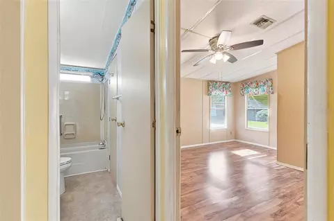 Entry Way - 1875 Stacey Dr, Mount Dora, FL 32757 photo 3 of 3
