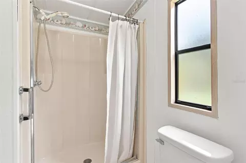 Bath - 1875 Stacey Dr, Mount Dora, FL 32757 photo 2 of 3