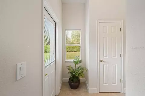 Entry Way - 2019 Capri Ln, Mount Dora, FL 32757 photo 5 of 6
