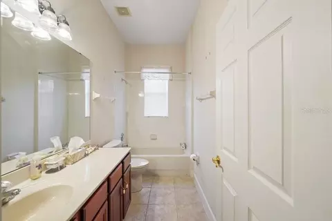 Bath - 2019 Capri Ln, Mount Dora, FL 32757 photo 8 of 9