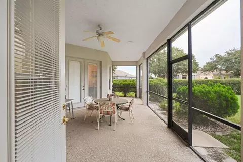Exterior - 2019 Capri Ln, Mount Dora, FL 32757 photo 2 of 9
