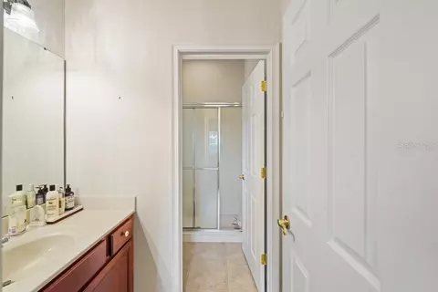 Bath - 2019 Capri Ln, Mount Dora, FL 32757 photo 1 of 9