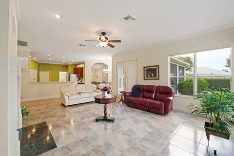 Living - 2019 Capri Ln, Mount Dora, FL 32757 photo 4 of 4