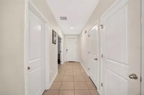 Entry Way - 483 W Runyon Loop, Beverly Hills, FL 34465 photo 3 of 7