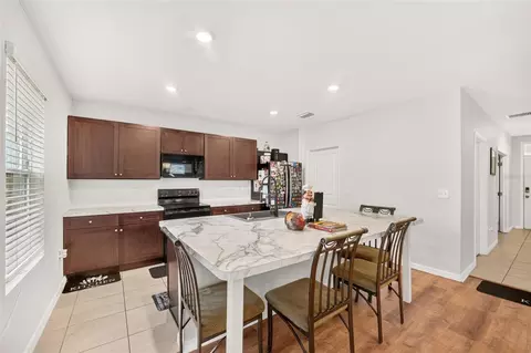 Kitchen - 483 W Runyon Loop, Beverly Hills, FL 34465 photo 4 of 6