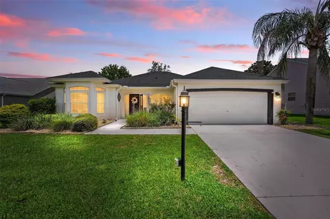 1511 Lavaca Ln, Lady Lake, FL 32159
