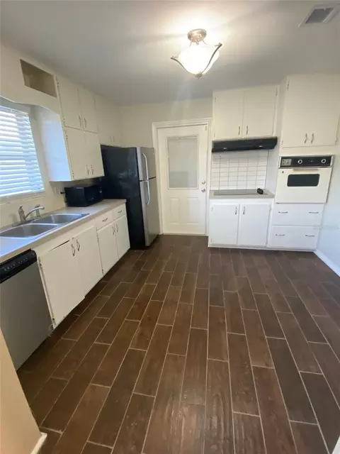 Kitchen - 803 Haselton St, Eustis, FL 32726 photo 1 of 2