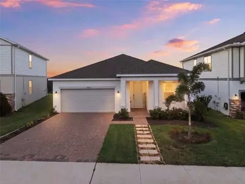 2053 Heart Lake Dr, Groveland, FL 34736