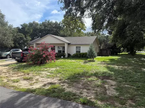 10 Berry Dr, Mascotte, FL 34753