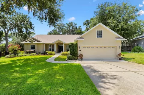 4307 Serene Cir, Fruitland Park, FL 34731