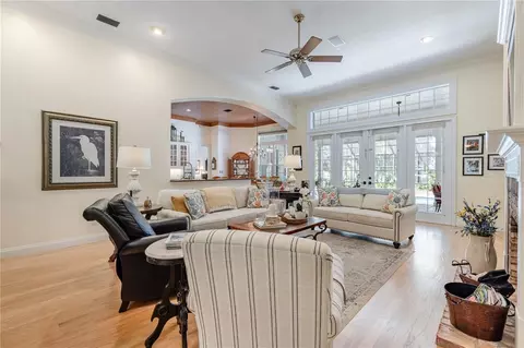 Living - 34317 Windley Cir, Eustis, FL 32726 photo 1 of 2