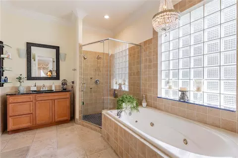 Bath - 34317 Windley Cir, Eustis, FL 32726 photo 2 of 8