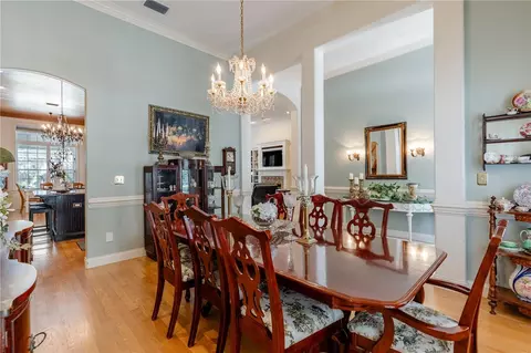 Dining - 34317 Windley Cir, Eustis, FL 32726 photo 2 of 4