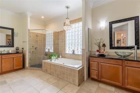Bath - 34317 Windley Cir, Eustis, FL 32726 photo 1 of 8