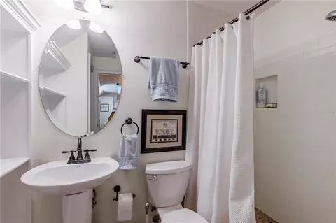 Bath - 34317 Windley Cir, Eustis, FL 32726 photo 8 of 8
