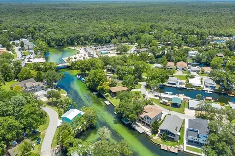 View/Area - 5361 Circle Dr, Weeki Wachee, FL 34607 photo 2 of 5