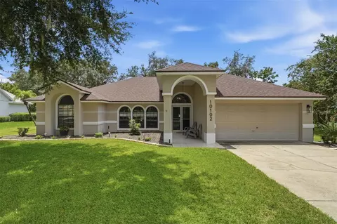 10102 Silver Bluff Dr, Leesburg, FL 34788