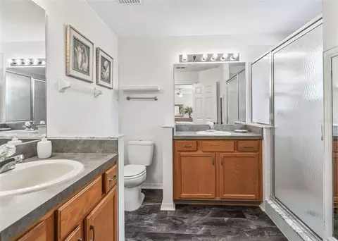 Bath - 11137 SE 174th Loop, Summerfield, FL 34491 photo 1 of 3