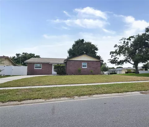 6092 Burch St N, Saint Petersburg, FL 33709