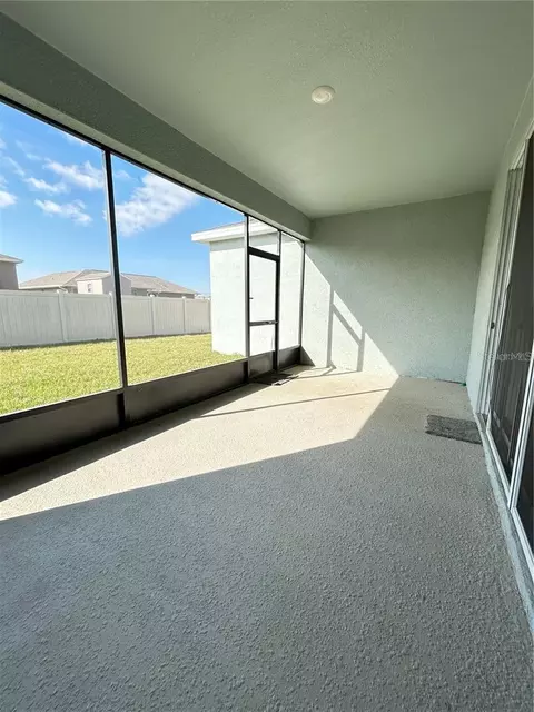 Exterior - 6853 SE 3rd Loop, Ocala, FL 34472 photo 4 of 6