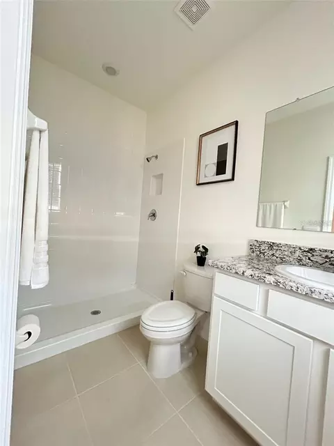 Bath - 6853 SE 3rd Loop, Ocala, FL 34472 photo 6 of 6