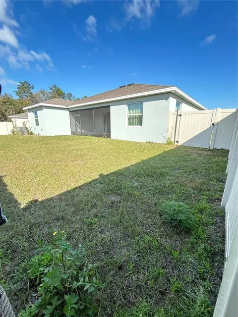 Exterior - 6853 SE 3rd Loop, Ocala, FL 34472 photo 6 of 6