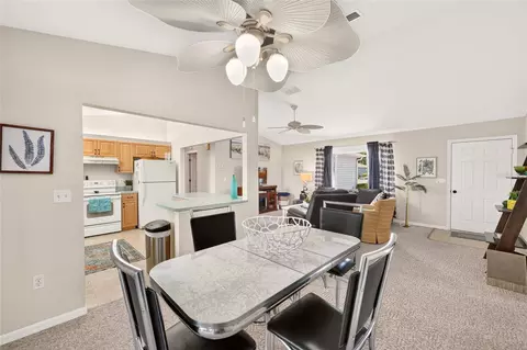 Dining - 8446 SE 137th Loop, Summerfield, FL 34491 photo 3 of 3