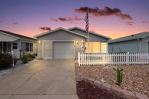 214 Montoya Dr, Lady Lake, FL 32159