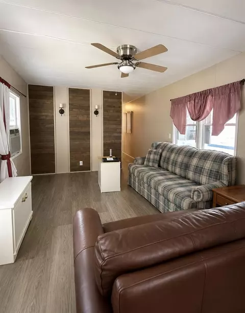 Living - 15423 Santa Fe Trl, Eustis, FL 32726 photo 1 of 1