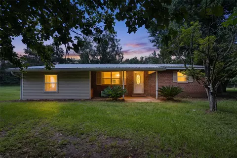 15518 192nd St, O Brien, FL 32071