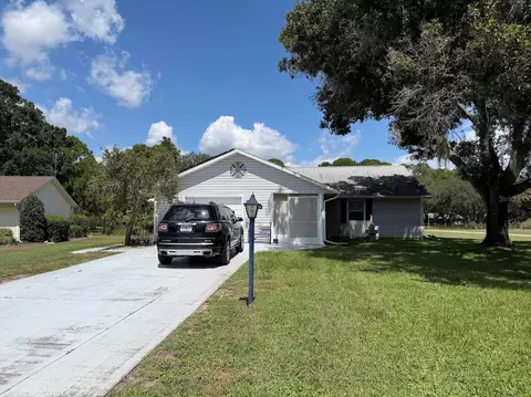 1410 New Abbey Ave, Leesburg, FL 34788