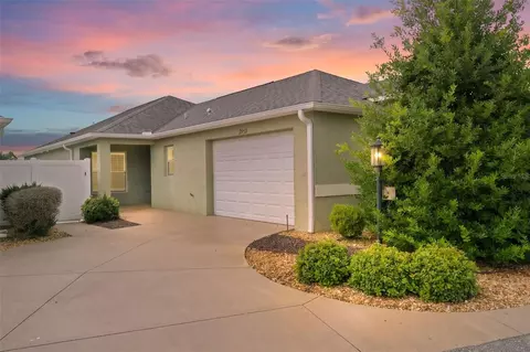 2952 Kramer Ct, The Villages, FL 32163