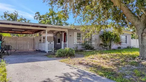 Exterior - 809 Donnelly St, Eustis, FL 32726 photo 2 of 10