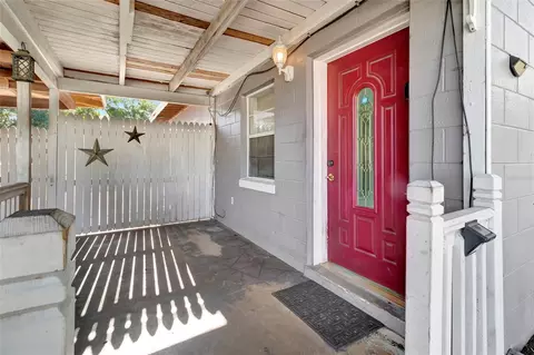 Exterior - 809 Donnelly St, Eustis, FL 32726 photo 3 of 10