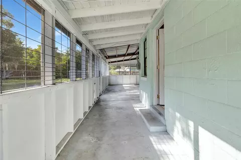 Exterior - 809 Donnelly St, Eustis, FL 32726 photo 4 of 10