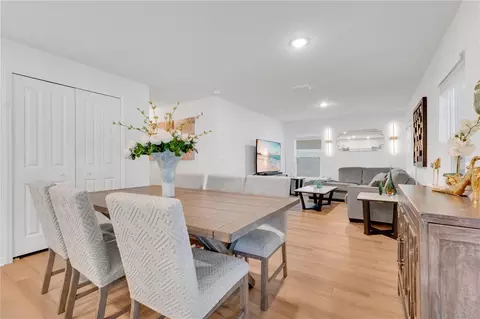 Dining - 233 E 16th St, Apopka, FL 32703 photo 3 of 3