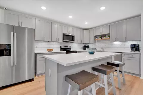 Kitchen - 233 E 16th St, Apopka, FL 32703 photo 1 of 2