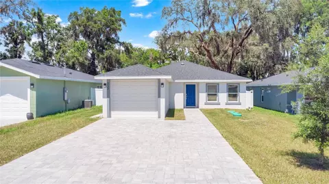 Exterior - 233 E 16th St, Apopka, FL 32703 photo 5 of 5