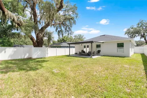 Exterior - 233 E 16th St, Apopka, FL 32703 photo 3 of 5