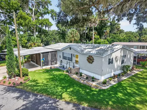 704 Kimberly Ave, Leesburg, FL 34788