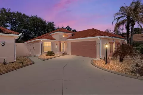 1305 Santa Maria Ave, Lady Lake, FL 32159