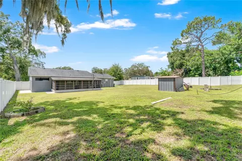 Exterior - 772 Pine Ln, Clermont, FL 34711 photo 8 of 10