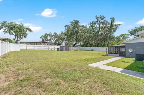 Exterior - 772 Pine Ln, Clermont, FL 34711 photo 5 of 10