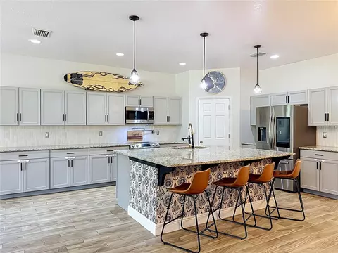 Kitchen - 34814 William Ln, Eustis, FL 32736 photo 3 of 9