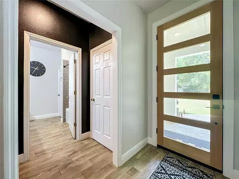 Entry Way - 34814 William Ln, Eustis, FL 32736 photo 2 of 4