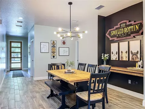Dining - 34814 William Ln, Eustis, FL 32736 photo 4 of 5